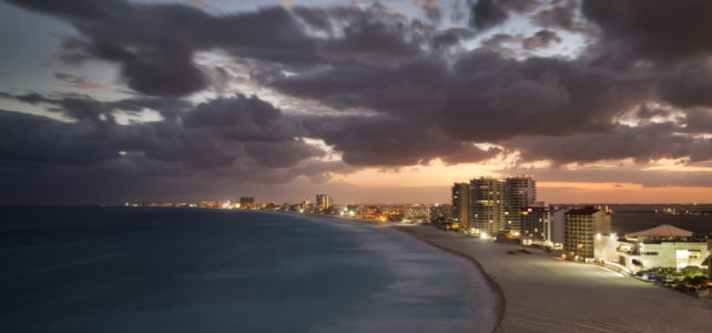 Cancun Landzunge mit Hotels